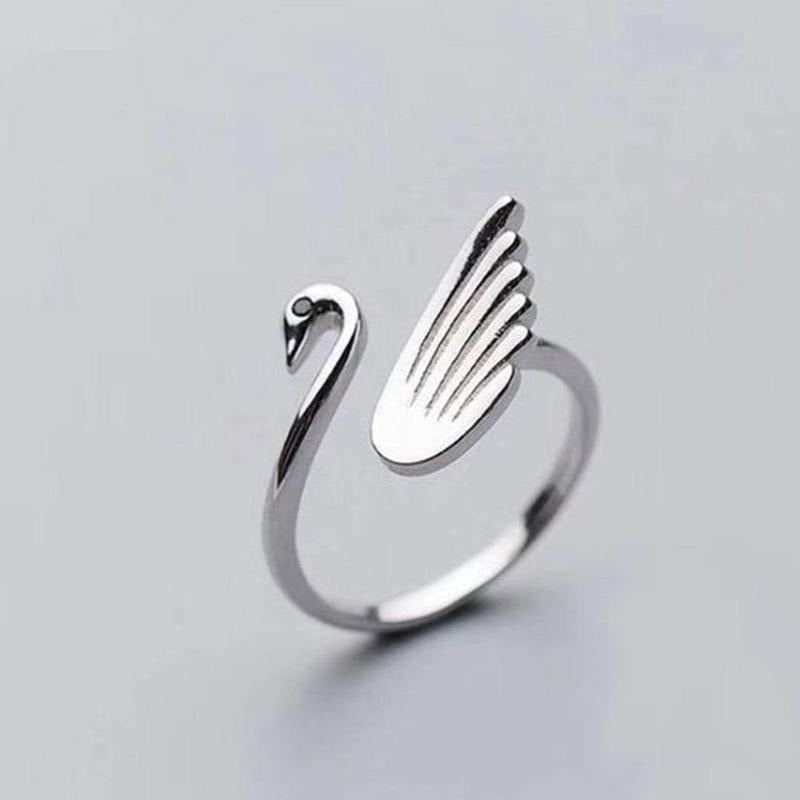 Retro Swan Black Crystal Open Carved Silver Ring