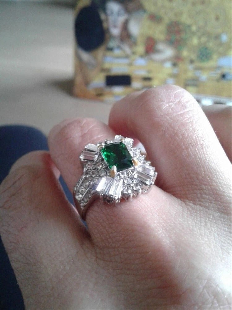 Vintage Green & White Floral Antique Silver Art Deco Ring