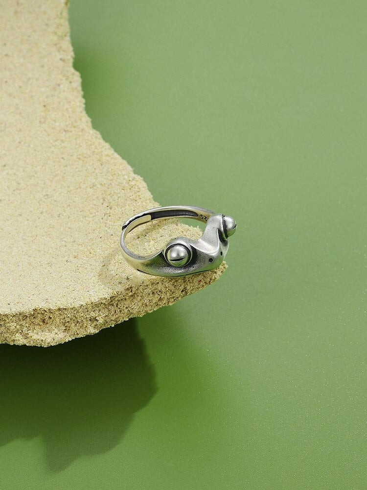 Creative Frog Unique Silver Open Retro Ring