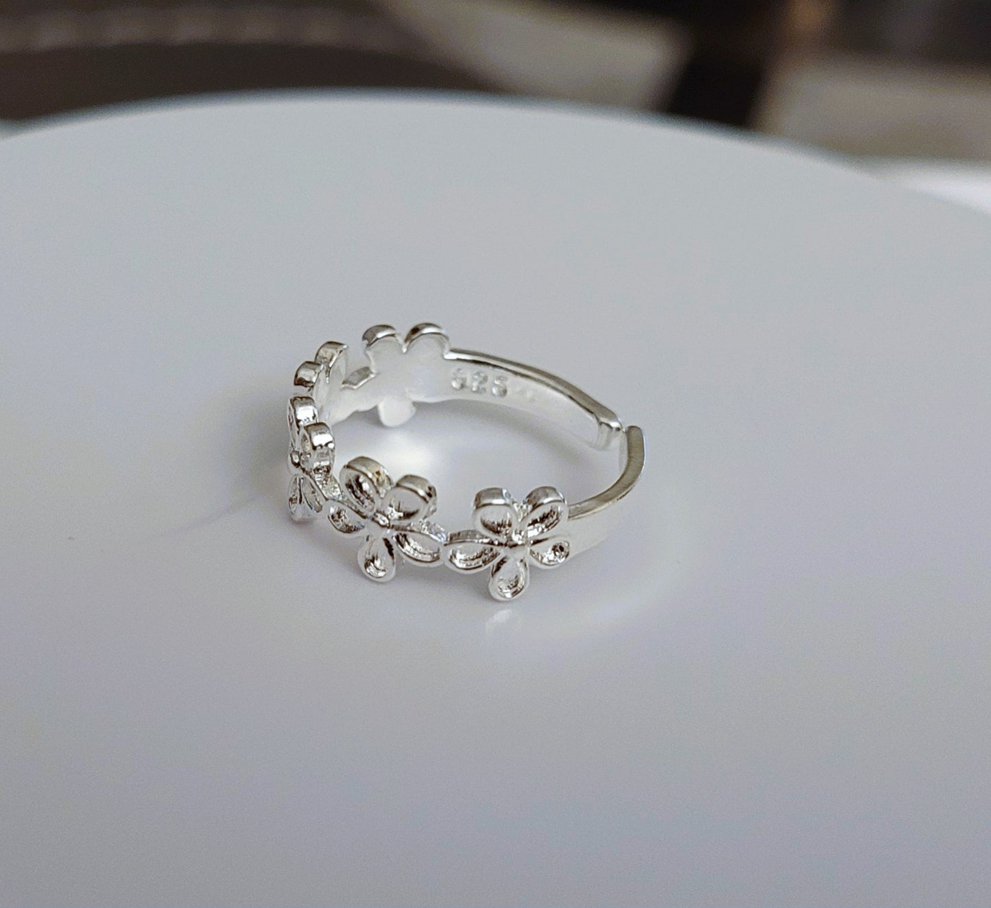 925 Sterling Silver Multi Daisy Open Flower Ring