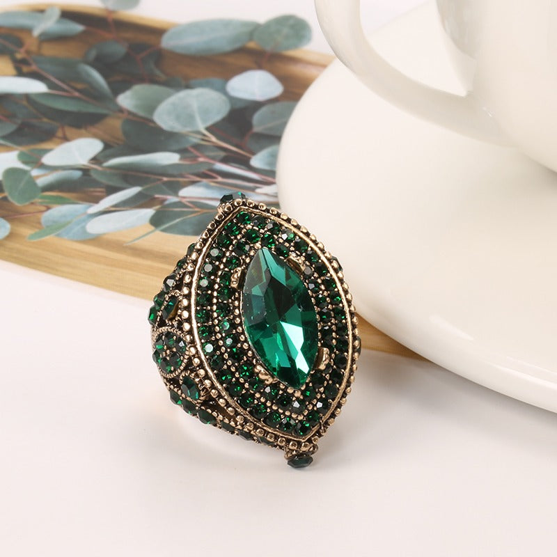 Vintage Bulgaria Green Marquise Antique Gold Ethnic Ring
