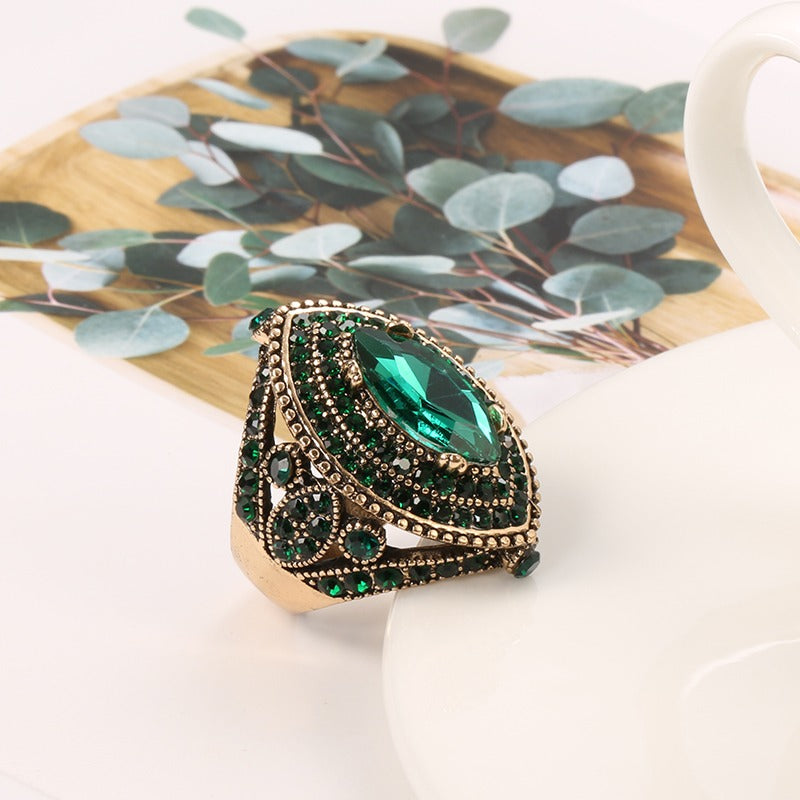 Vintage Bulgaria Green Marquise Antique Gold Ethnic Ring