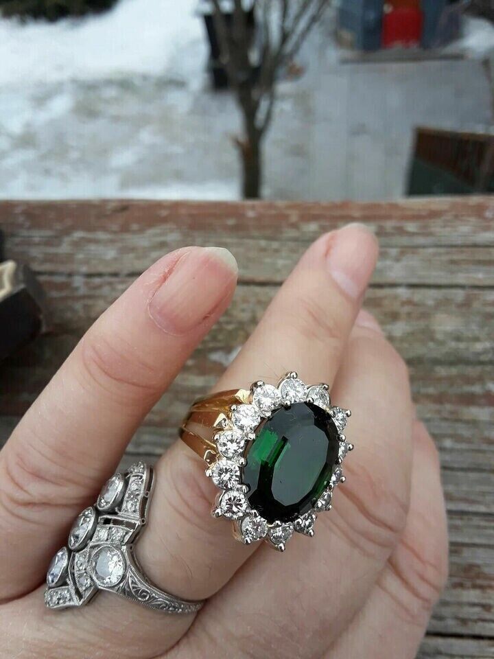 Big Oval Emerald Green & CZ Crystal Elegant Gold Ring