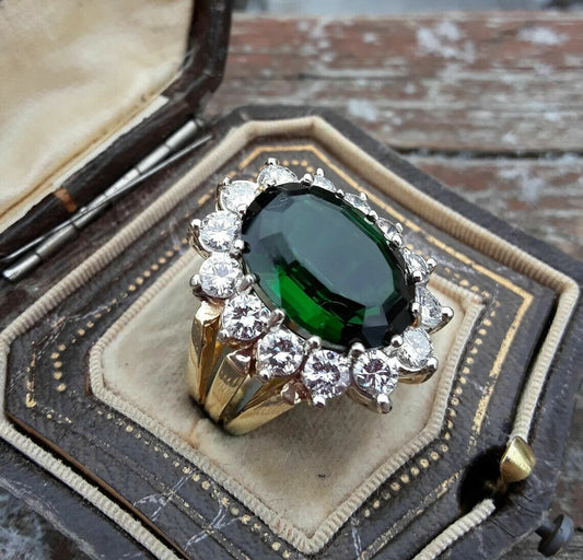 Big Oval Emerald Green & CZ Crystal Elegant Gold Ring