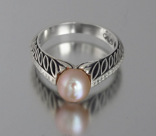 Vintage Pink Freshwater Pearl Antique Silver Ring