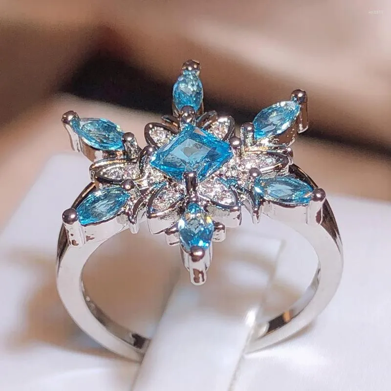 Elegant Blue & White Crystals Snowflake Silver Ring