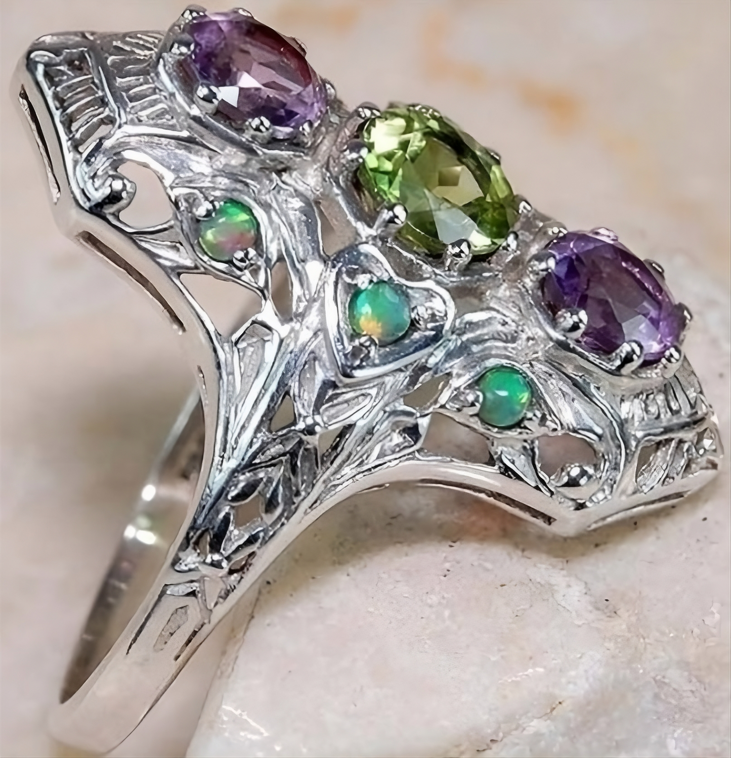 925 Sterling Silver Amethyst & Peridot Vintage Ring