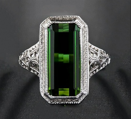 Vintage Emerald Green Cut Retro Hollow Antique Silver Ring